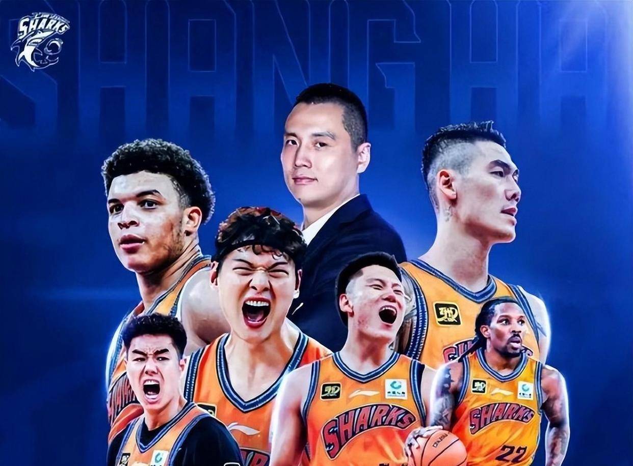 双外援助力球队逆转,球迷欢呼雀跃