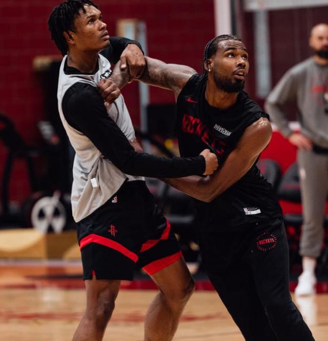 格林陷入低谷，冲击季后赛连败，状态爆棚球队命运悬念！