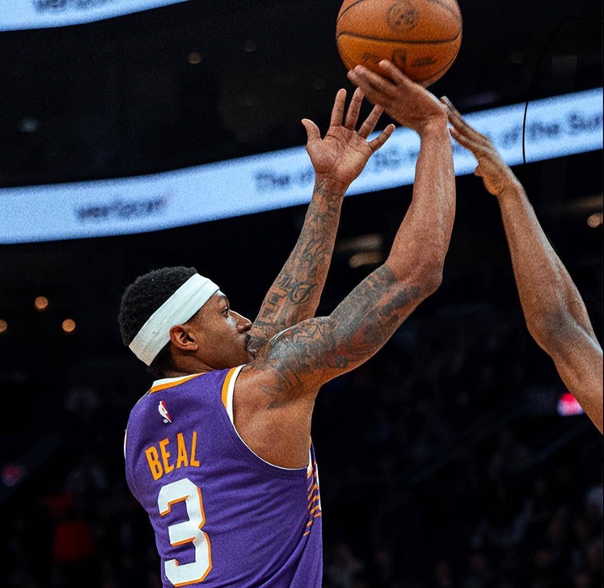 杜兰特回归赛场,爆冷首场状态亮眼,皇家马德里观众沸腾!